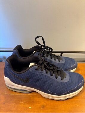 Nike Air Max Invigor Water Resistant Sneakers in Binary Blue